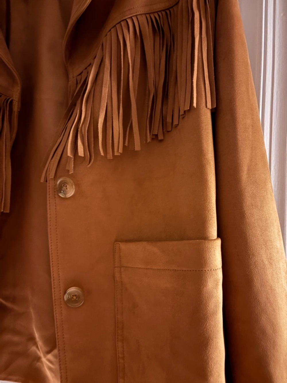 Fringe Vegan Suede Jacket in Camel - Women’s medium. Great condition - Picture 10 of 10